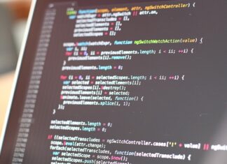 Jak przebiega proces komunikacji interpersonalnej?